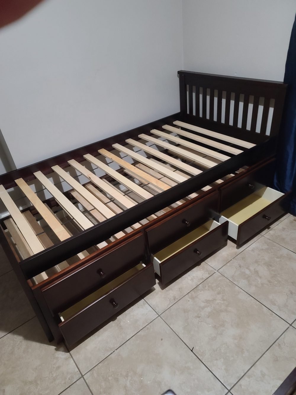 Captains Bed  B0219 Full/twin 3 Drawers