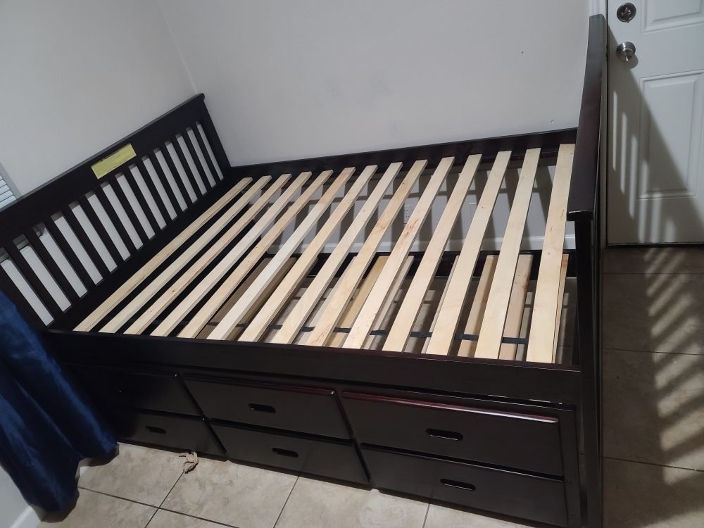 Captains Bed  B0219 Full/twin 3 Drawers