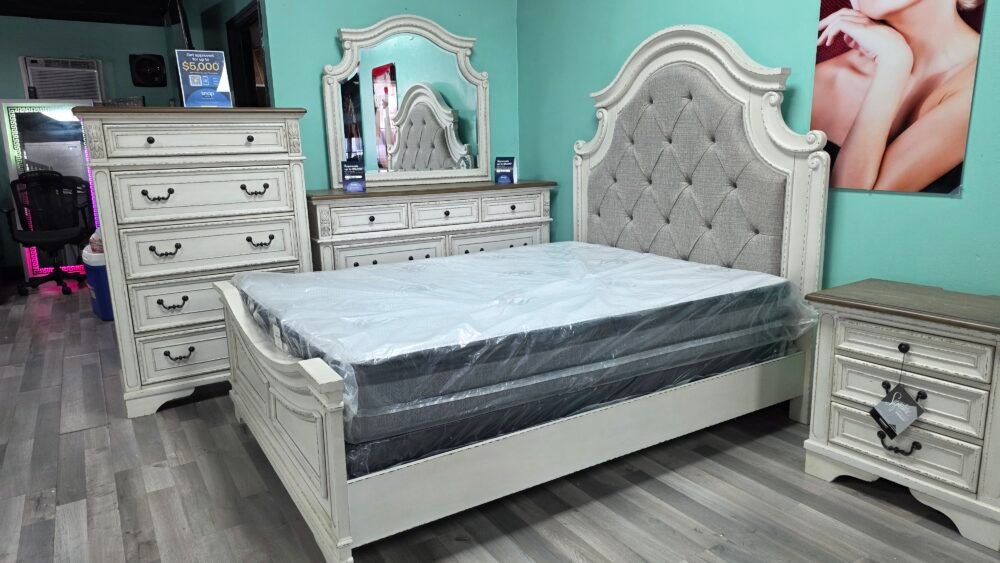B743 bedroom set 5 pc Queen or king