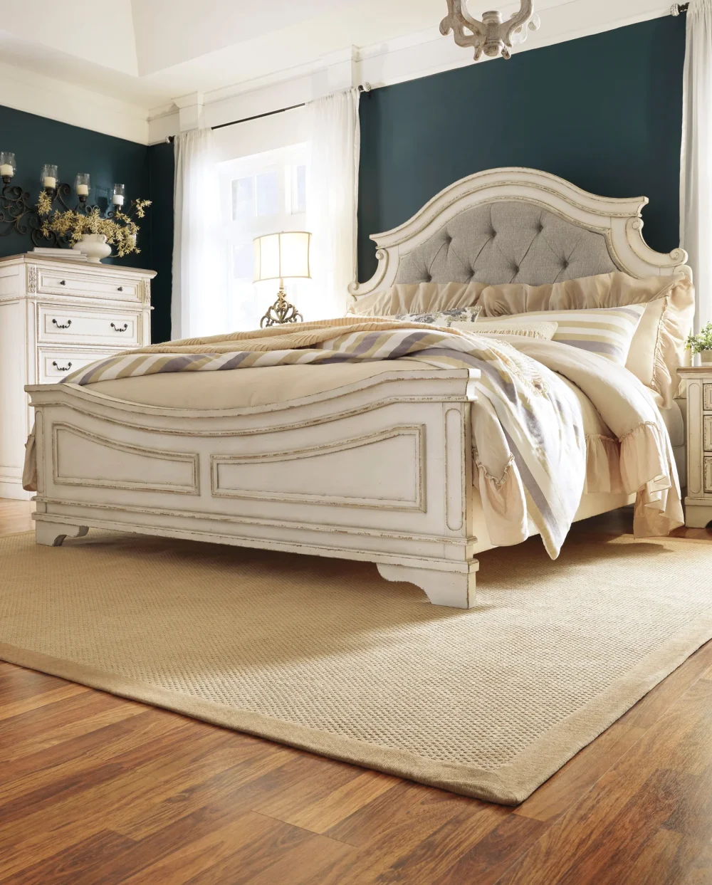 B743 bedroom set 5 pc Queen or king