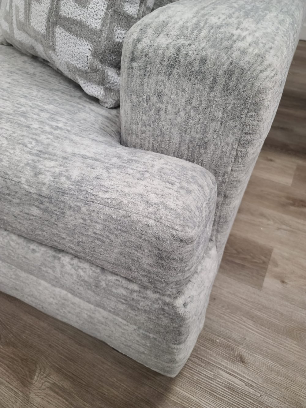 2675-07 OYSTER Sofa & Loveseat Set