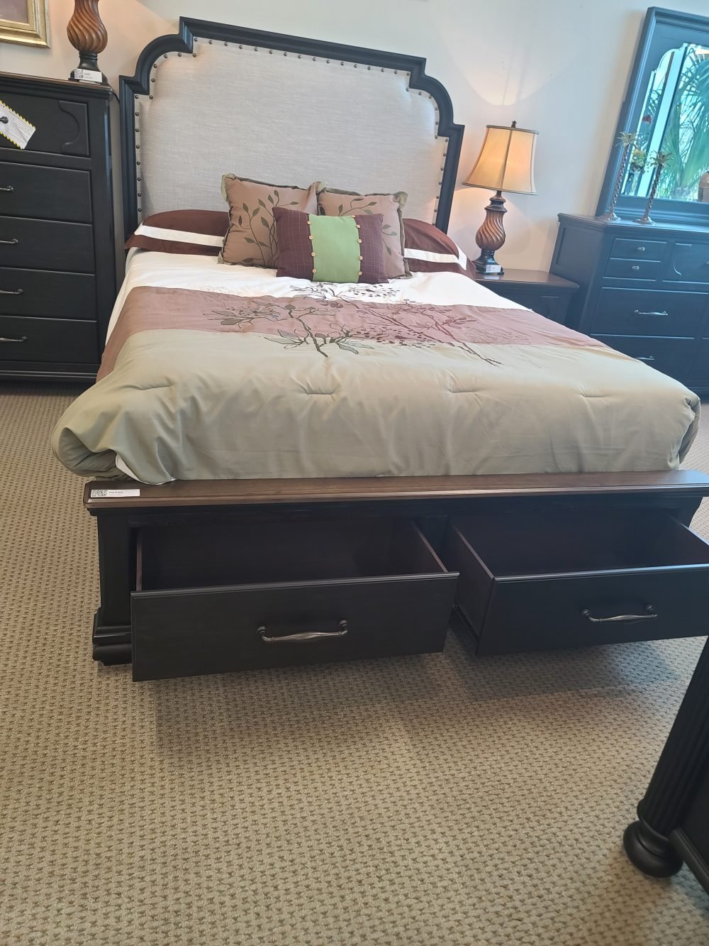 SETB6560 HAMILTON BEDROOM