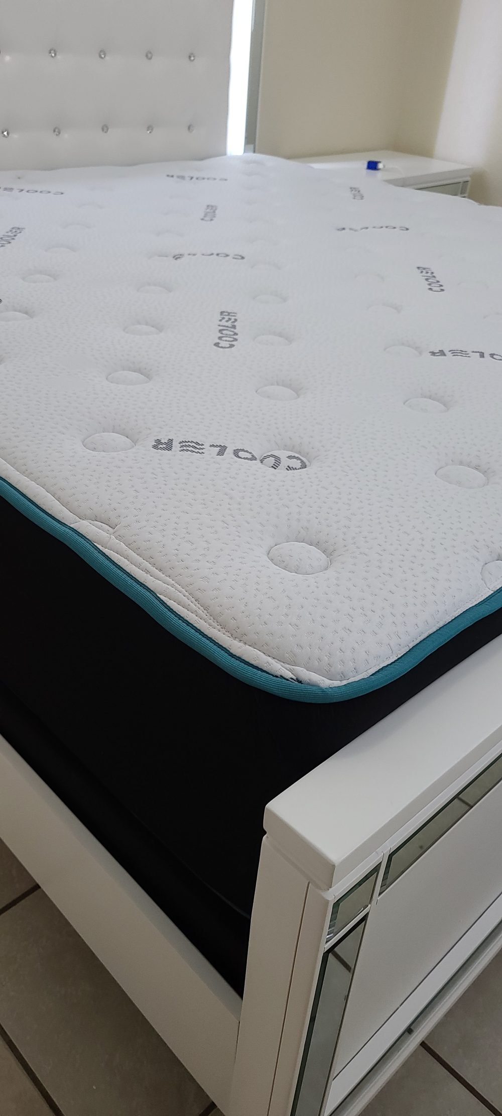 Mia 14" Plush Hybrid Pocket coil  Mattress