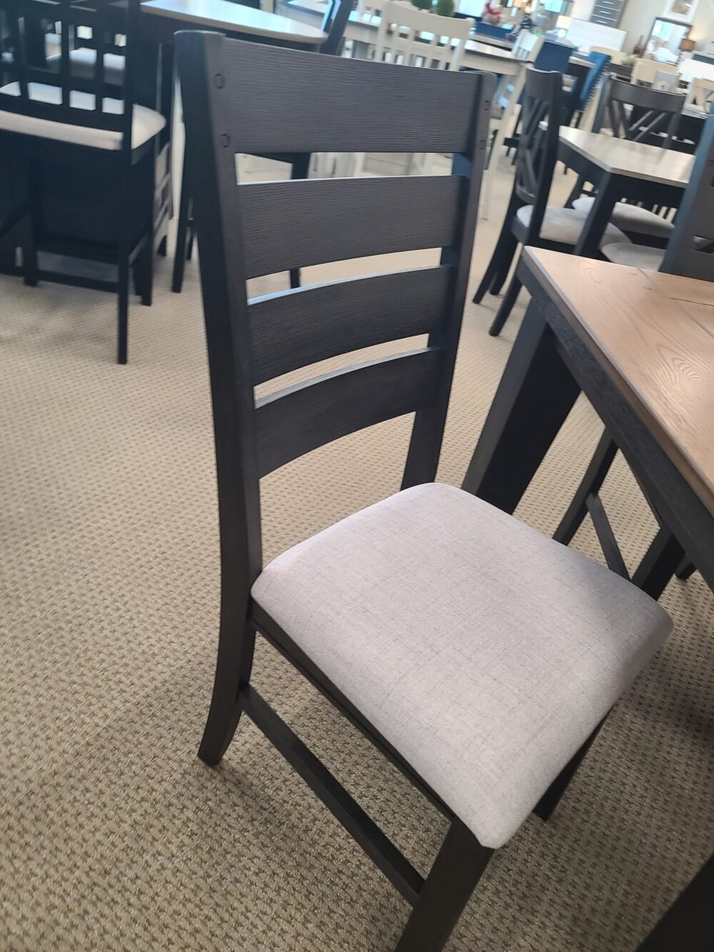 2152WC-6P BARDSTOWN WHEAT CHARCOAL DINING
