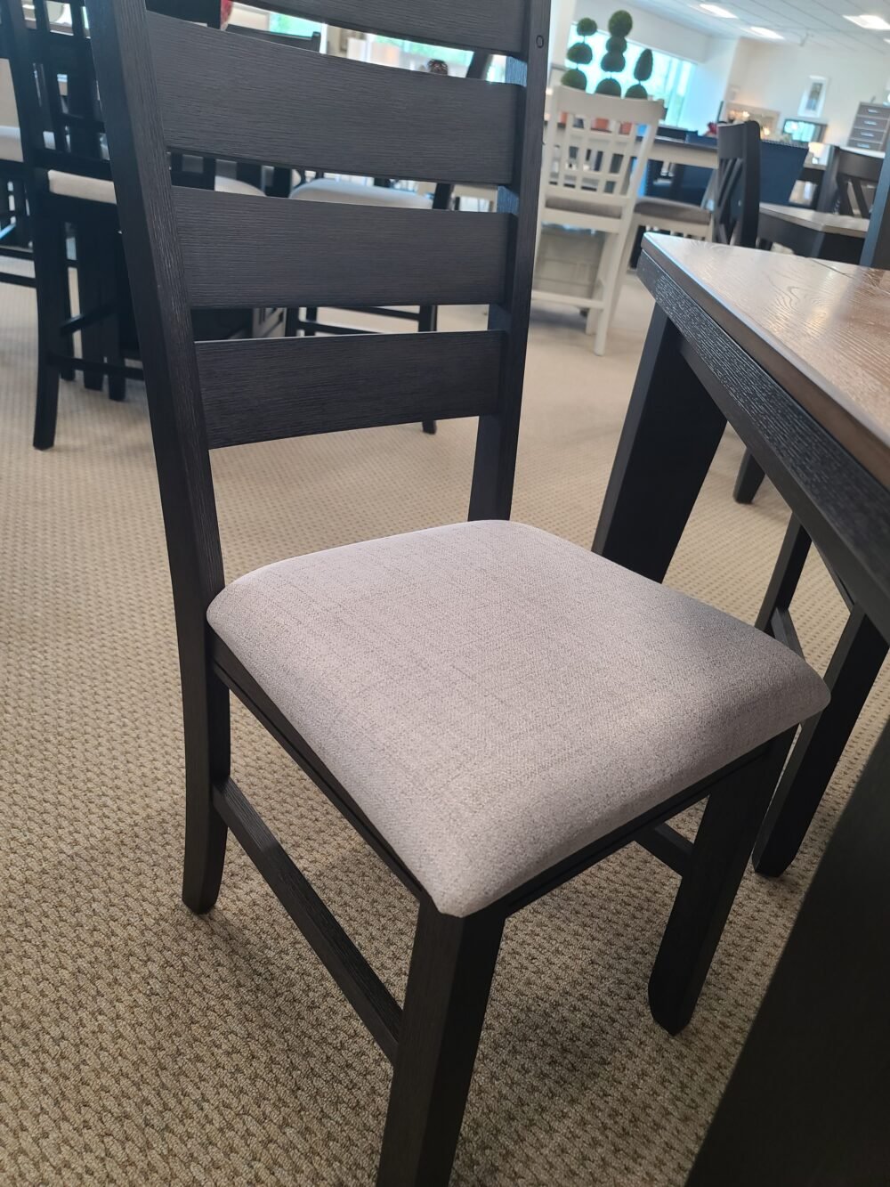 2152WC-6P BARDSTOWN WHEAT CHARCOAL DINING