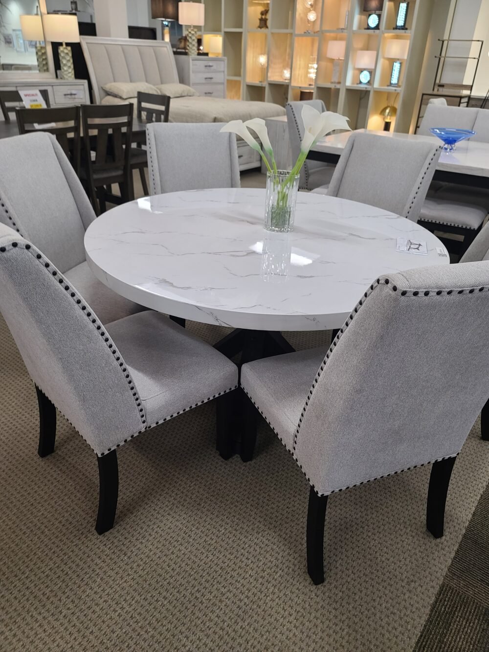 1320-54R-5P VARLEY/VANCE ROUND DINING GROUP