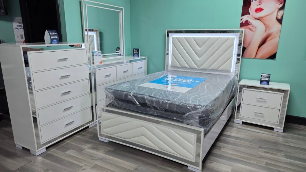 B1182 White Bedroom set 5 Pc King & Full