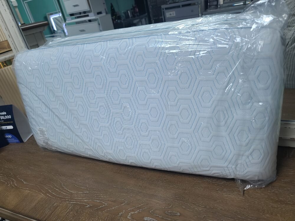 Arctic gusset Pillow Queen