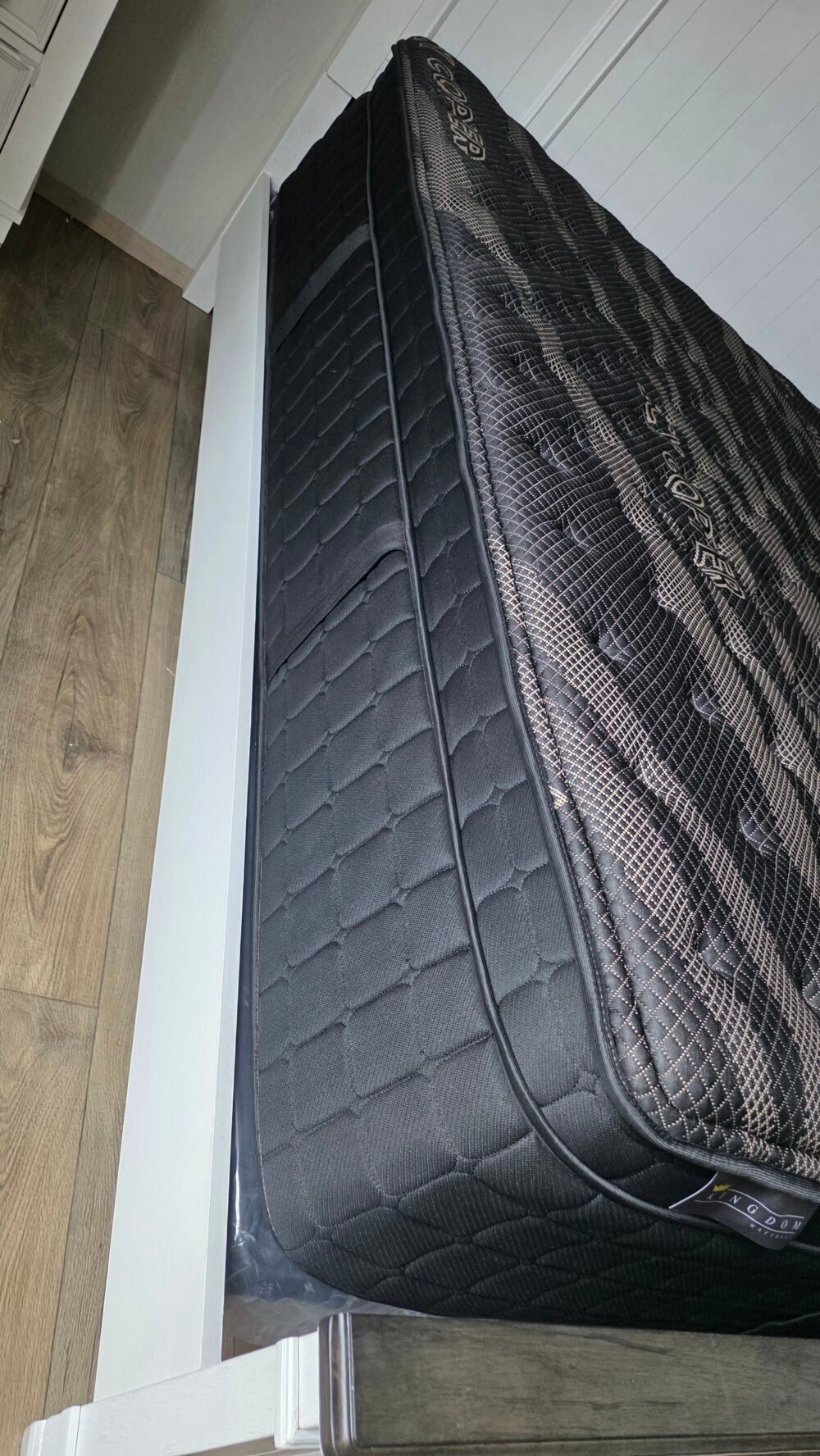 ICY CUPPER HYBRID MATTRESS